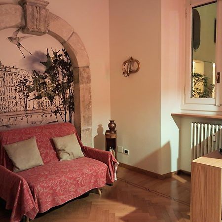 Suite Amedei4 Milan Bagian luar foto